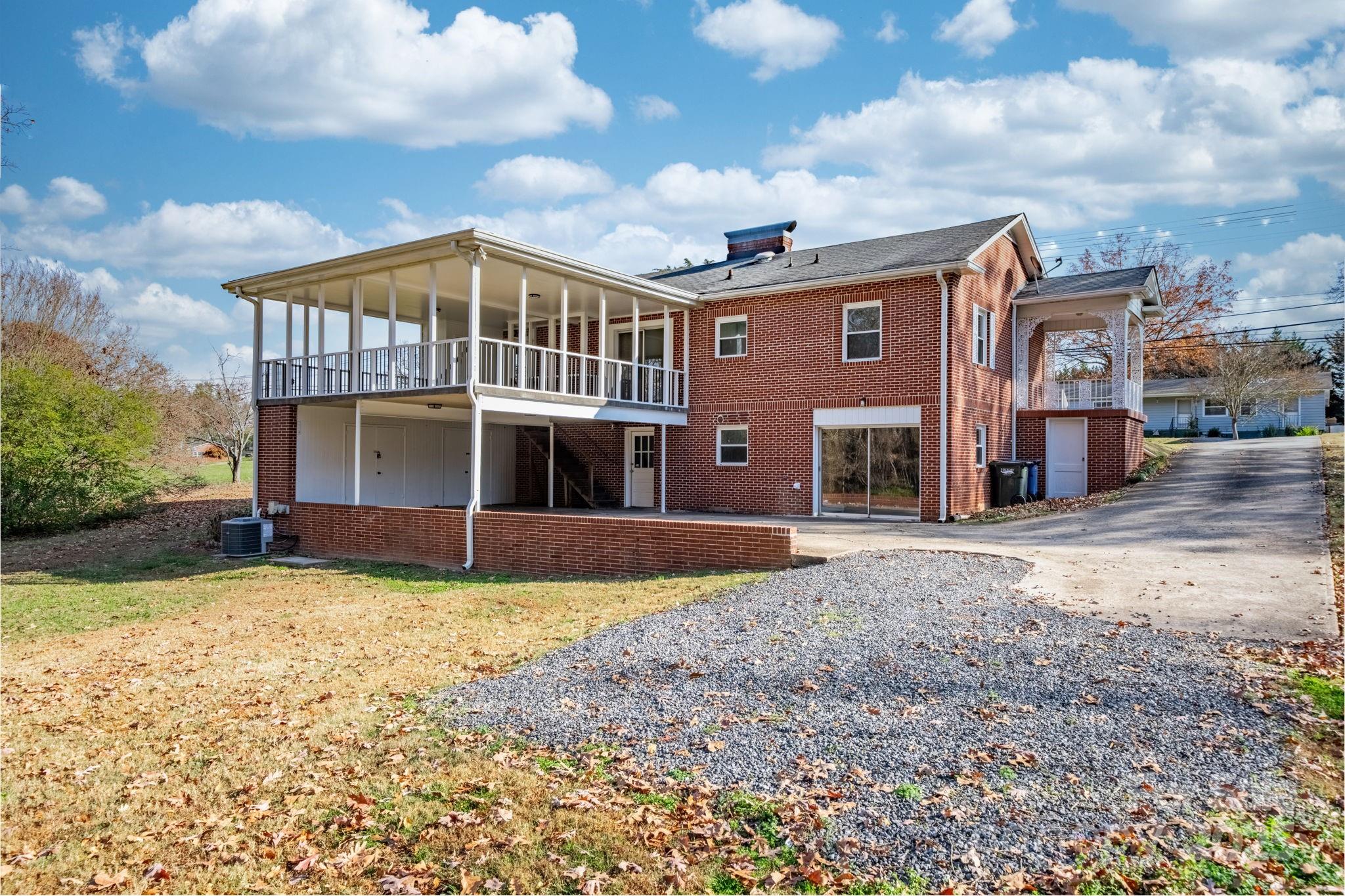 313 17th Street Northwest Hickory, NC 28601 - Photo 42 of 47