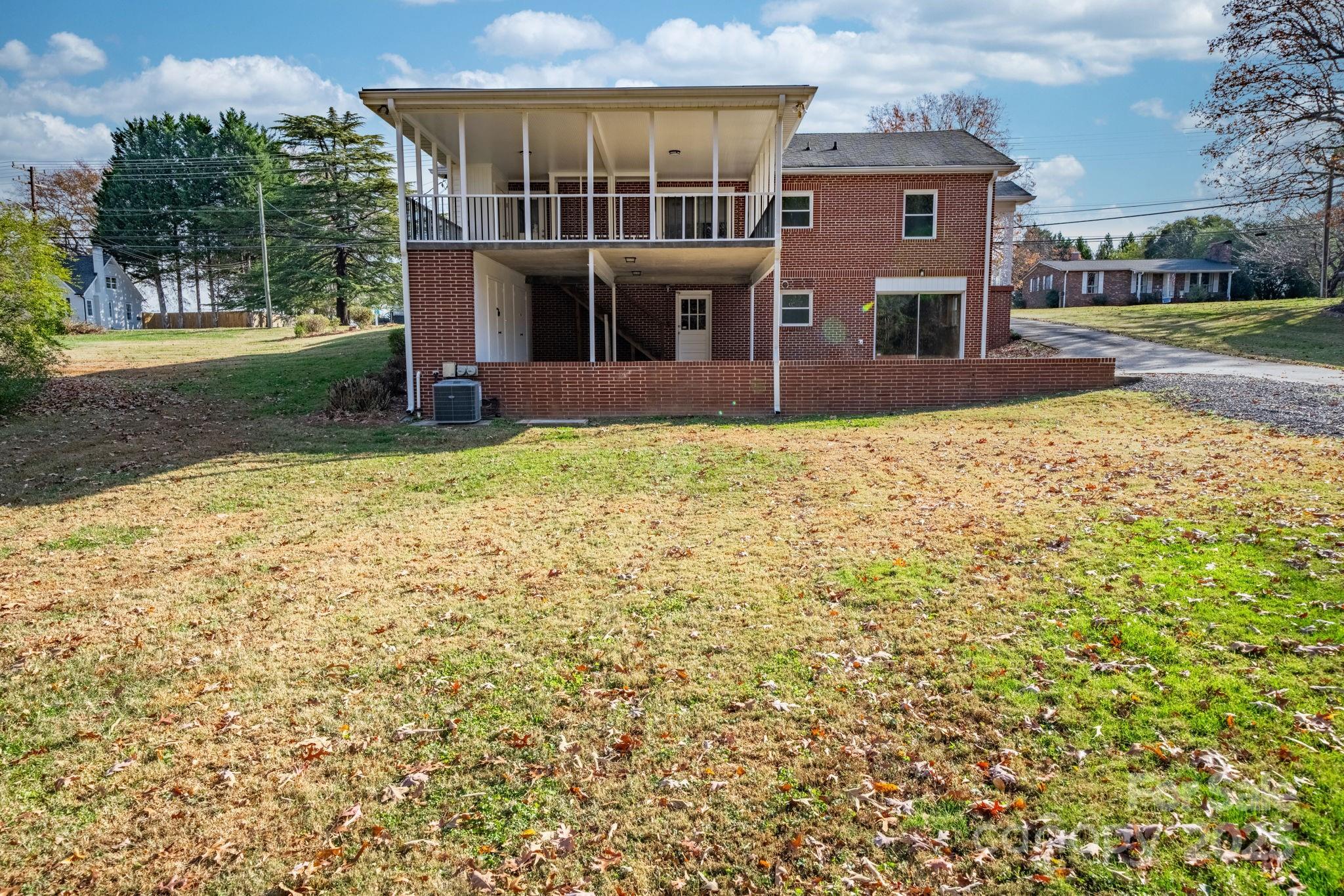 313 17th Street Northwest Hickory, NC 28601 - Photo 44 of 47