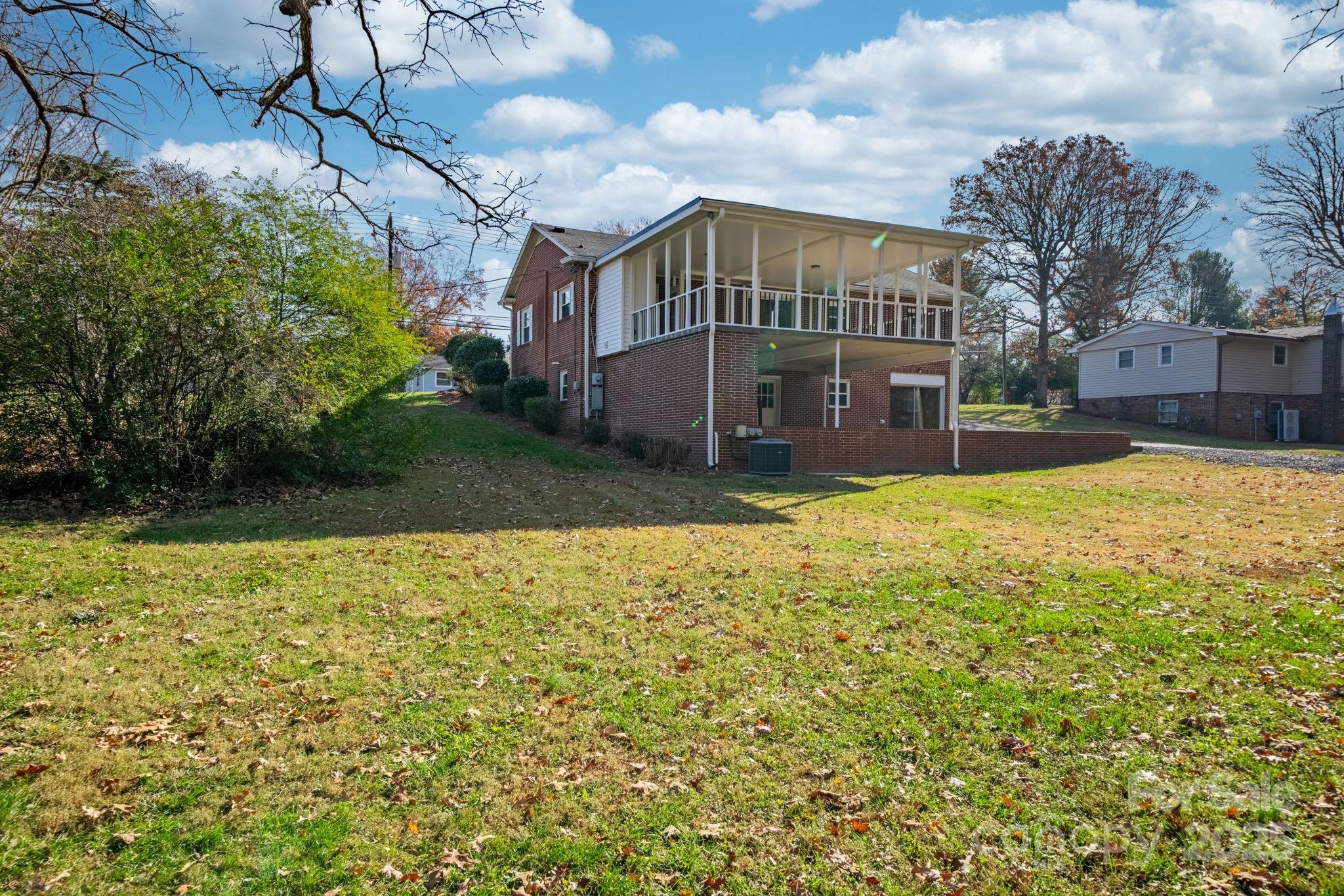 313 17th Street Northwest Hickory, NC 28601 - Photo 45 of 47