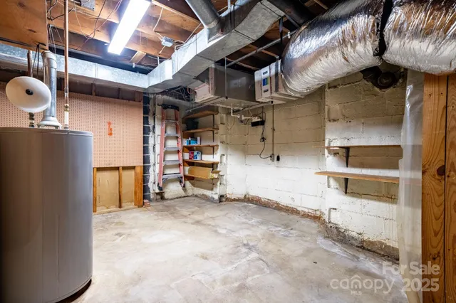 $314,999 | 313 17th Street Northwest, Hickory, NC 28601