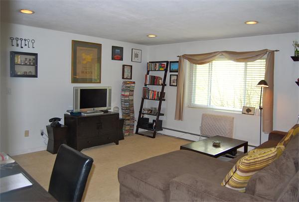 68 Bryon Road, Unit 5 Chestnut Hill, MA 02467 - Photo 2 of 6 Gallery Image 2