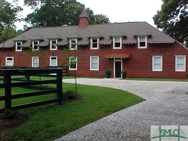 FURNISHED Historic Stable- with DOCK