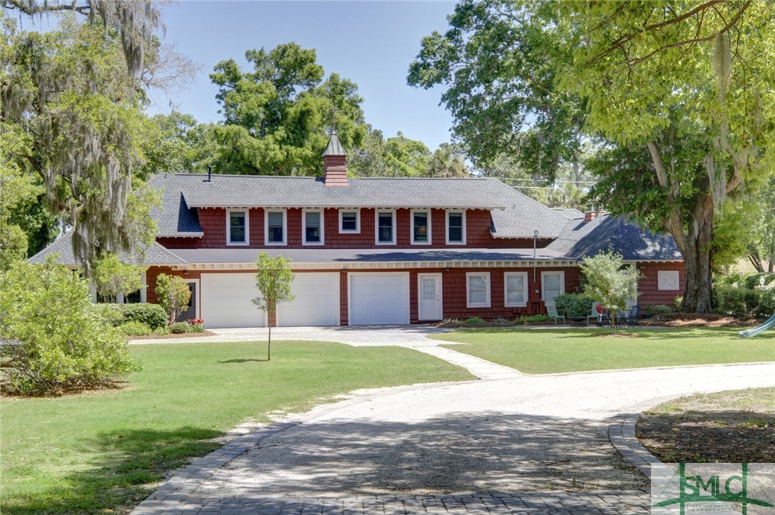 1318 Wilmington Island Road, Unit A Savannah, GA 31410 - Photo 6 of 22 Back View of stable