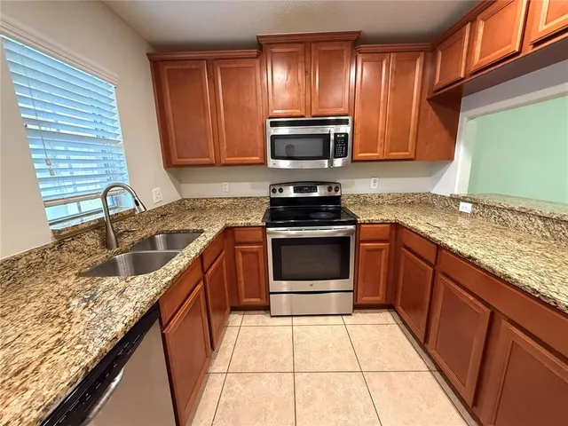 $2,100 | 9854 Trumpet Vine Loop, Unit 9854, Trinity, FL 34655