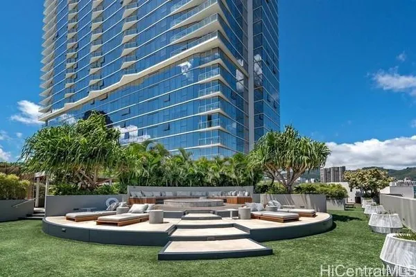 $7,500 | 888 Kapiolani Boulevard, Unit 2805, Honolulu, HI 96813