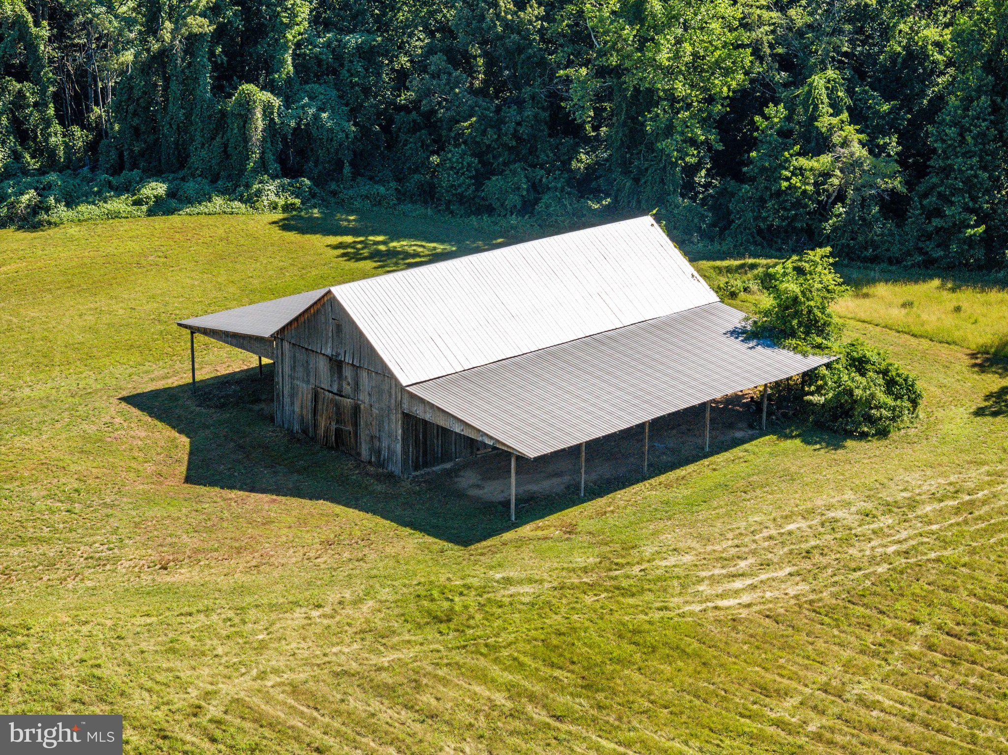 1524 Governor Bridge Road Davidsonville, MD 21035 - Photo 16 of 28 Huge main barn with new roof