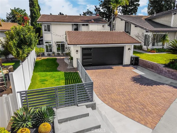 $1,350,000 | 180 Horseshoe Drive, Placentia, CA 92870