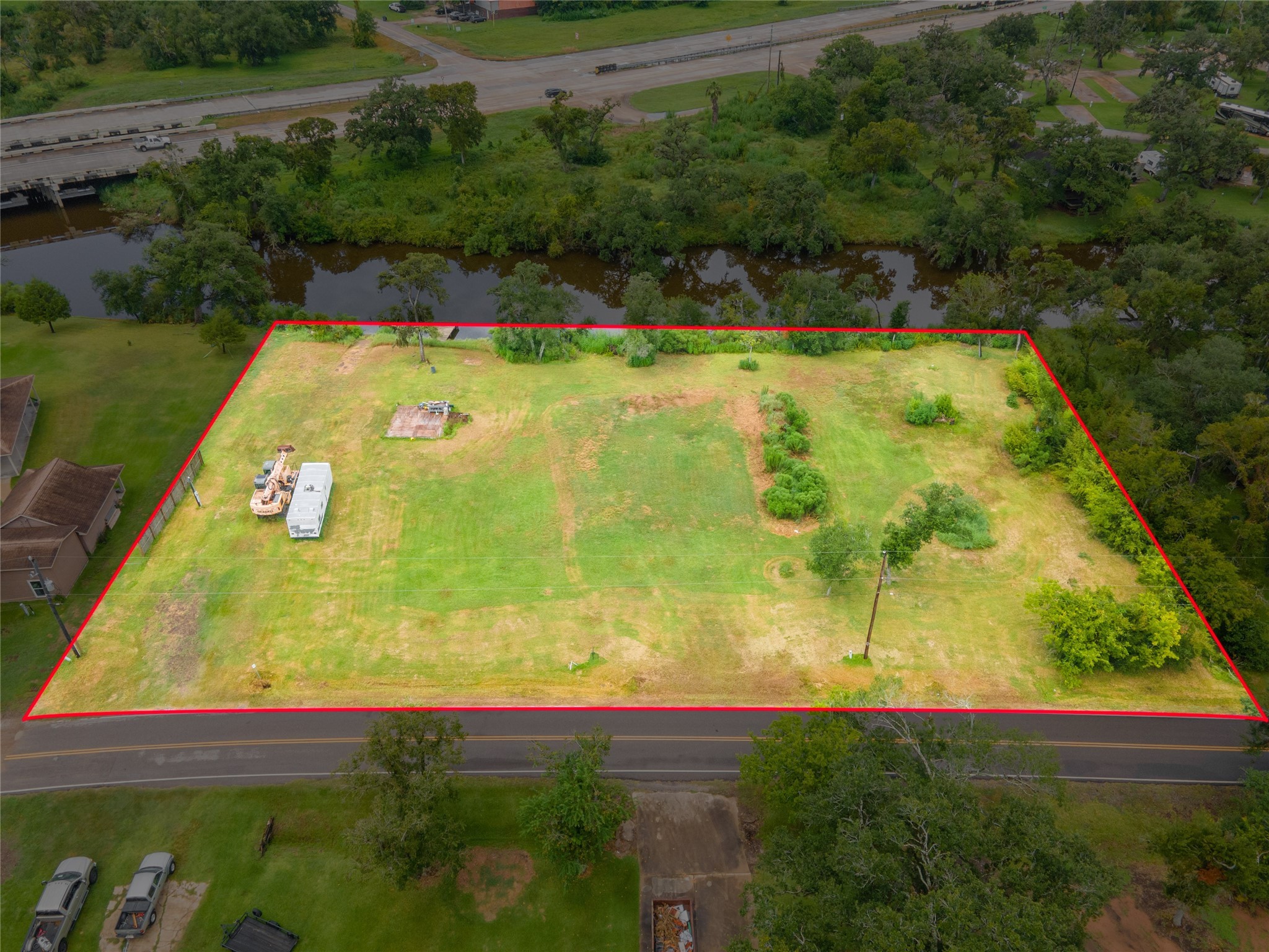 a view of an outdoor space
