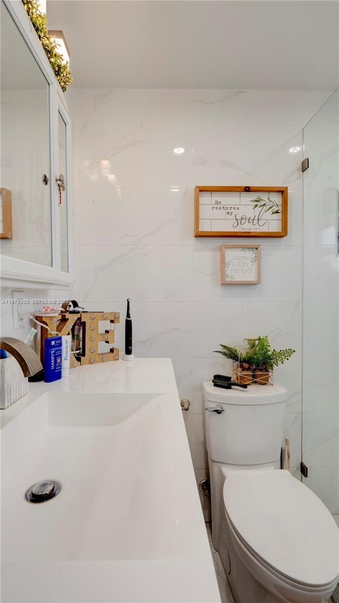 1715 Southwest 84th Avenue Miami, FL 33155 - Photo 28 of 59
