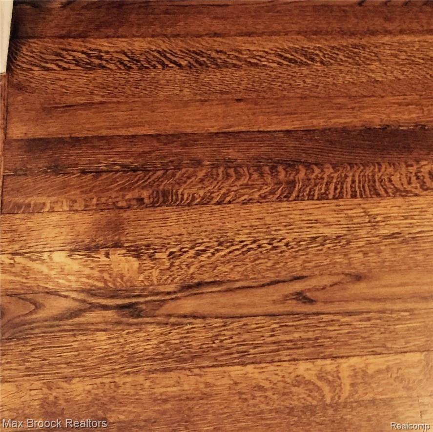 2253 Pembroke Road Birmingham, MI 48009 - Photo 7 of 62 LOVELY HARDWOOD FLOORS