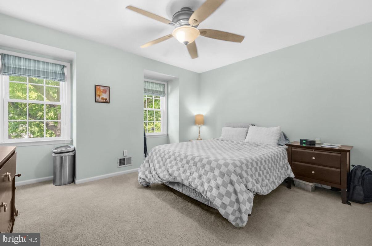 8853 Applecross Lane Springfield, VA 22153 - Photo 24 of 37