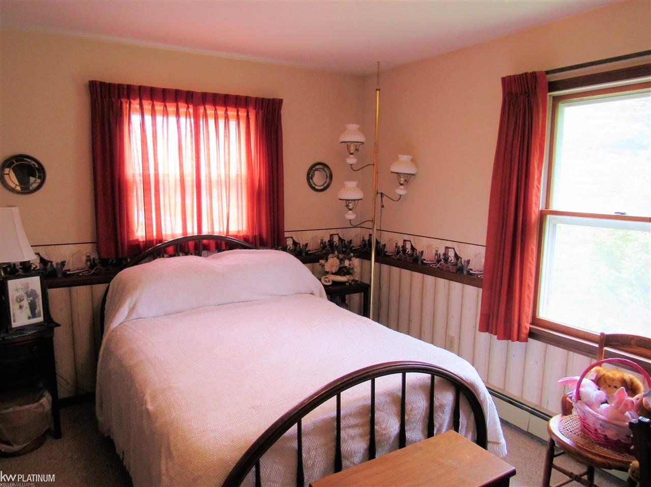 3675 Black River Road Croswell, MI 48422 - Photo 34 of 40 31379864-33.JPG