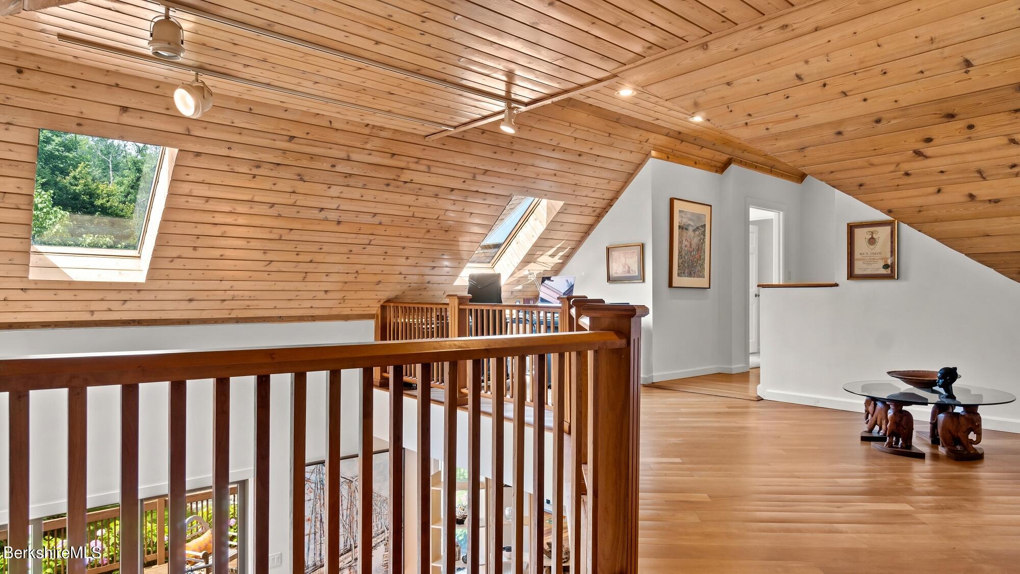 101 Holmes Road Lenox, MA 01240 - Photo 18 of 32 Loft