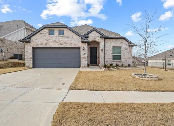 $3,200 | 5321 Waterview Court, Haltom City, TX 76137