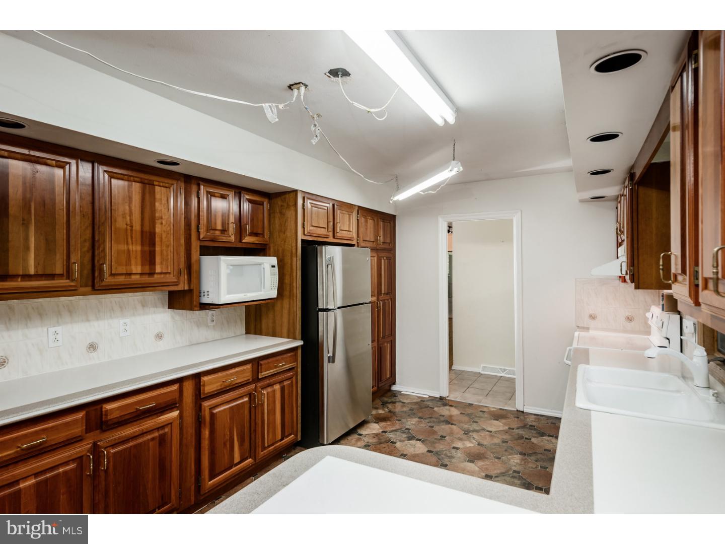 6 Cleveland Road West Princeton, NJ 08540 - Photo 8 of 23