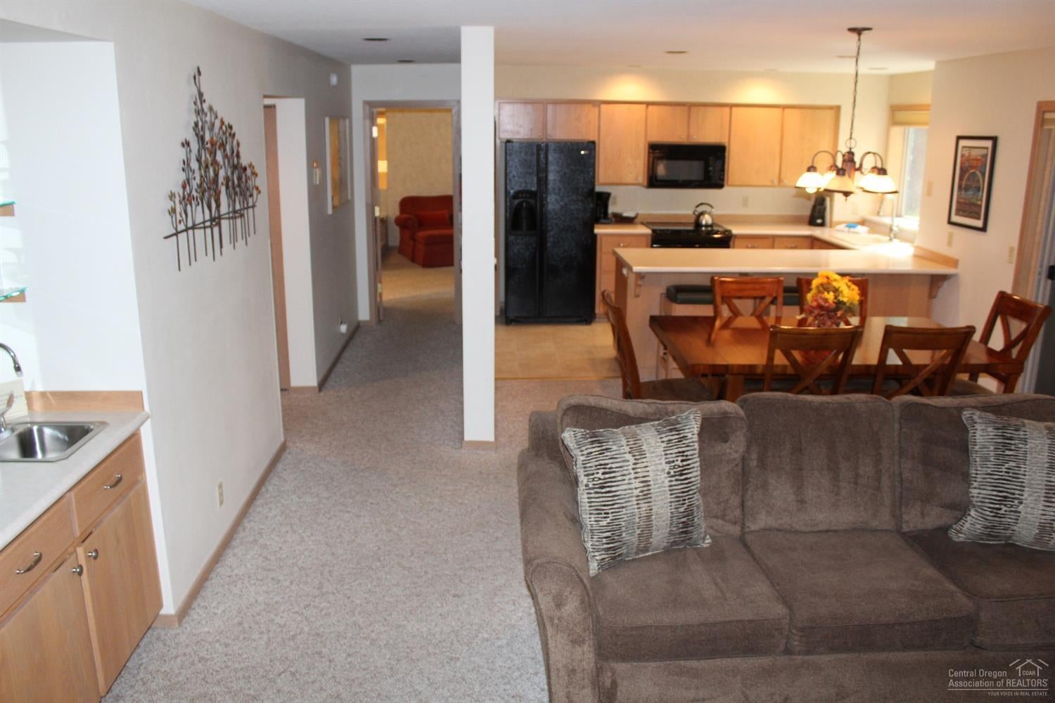 57377 Beaver Ridge Loop, Unit 29B Sunriver, OR 97707 - Photo 8 of 23 Gallery Image 8
