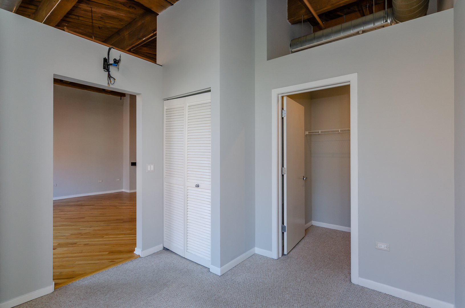 1040 West Adams Street, Unit 257 Chicago, IL 60607 - Photo 7 of 15 a view of an empty room