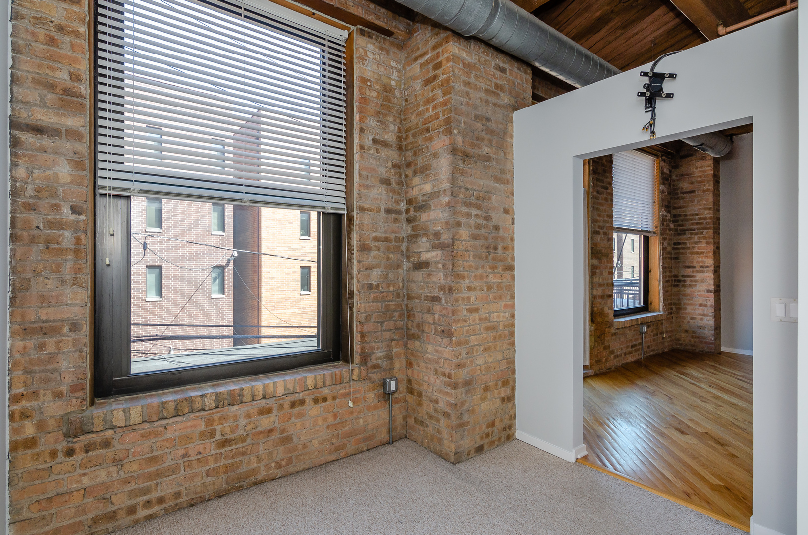 1040 West Adams Street, Unit 257 Chicago, IL 60607 - Photo 8 of 15 a view of an entryway of the house
