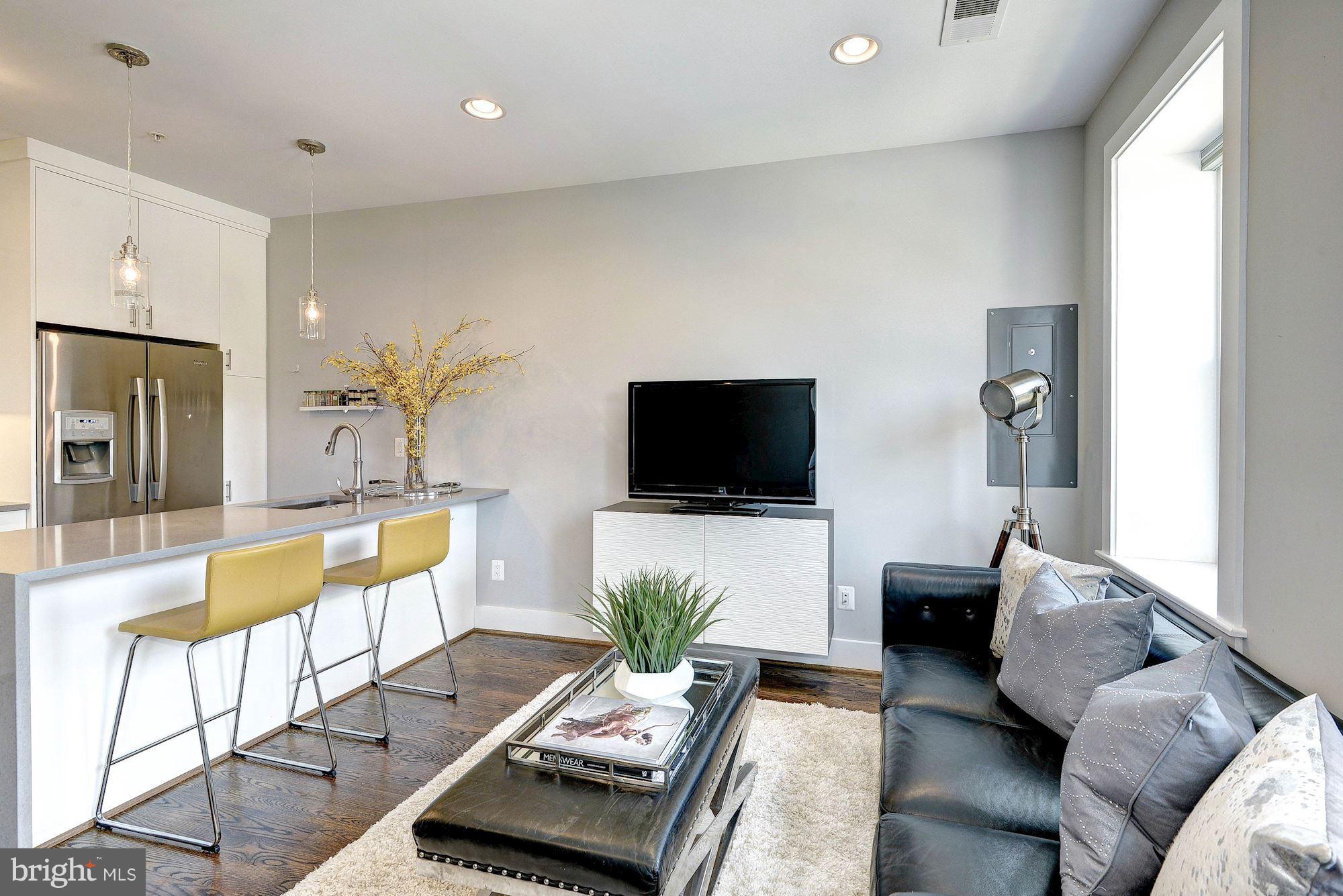 1478 Harvard Street Northwest, Unit 3 Washington, DC 20009 - Photo 11 of 26 Living Room
