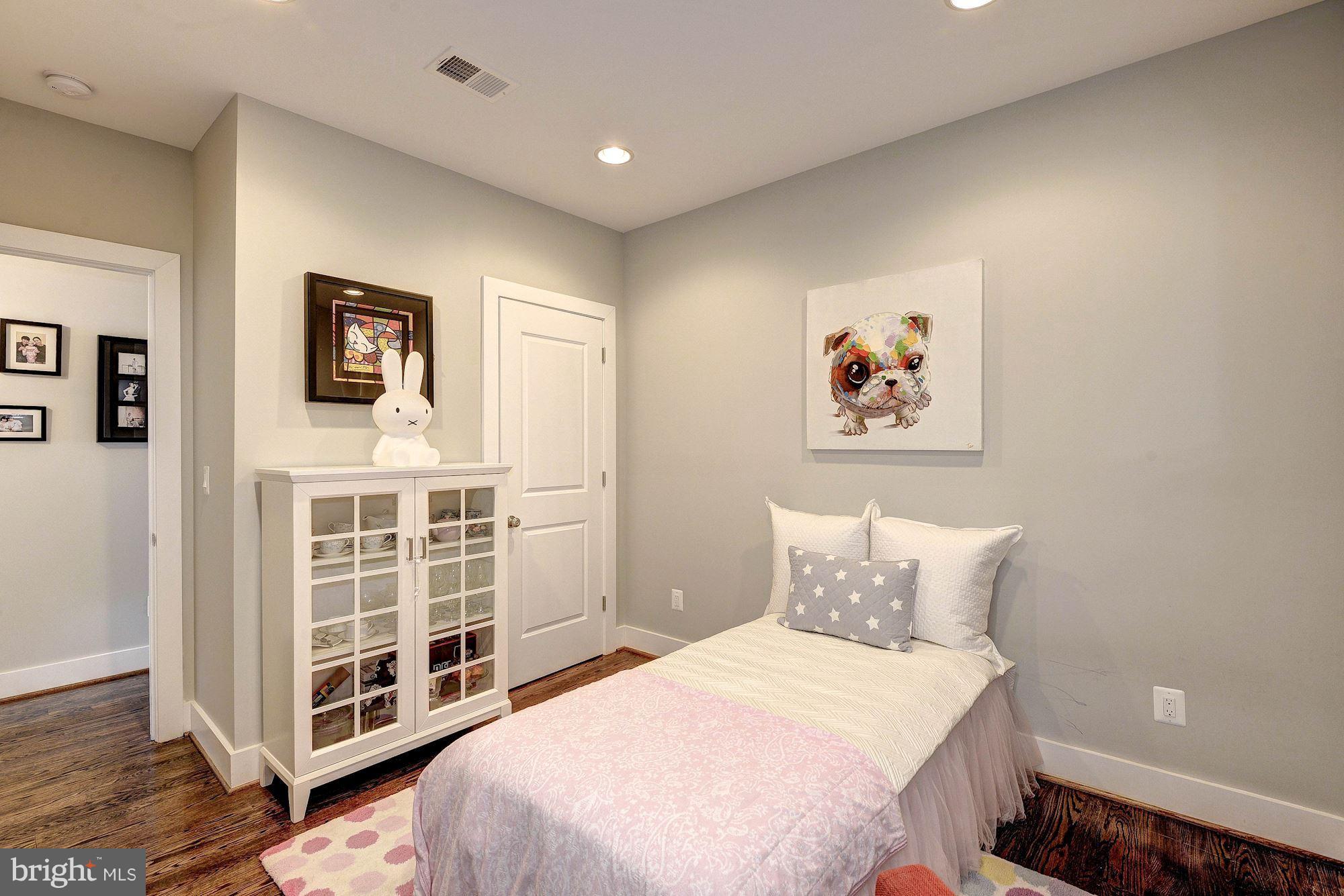 1478 Harvard Street Northwest, Unit 3 Washington, DC 20009 - Photo 19 of 26 Bedroom