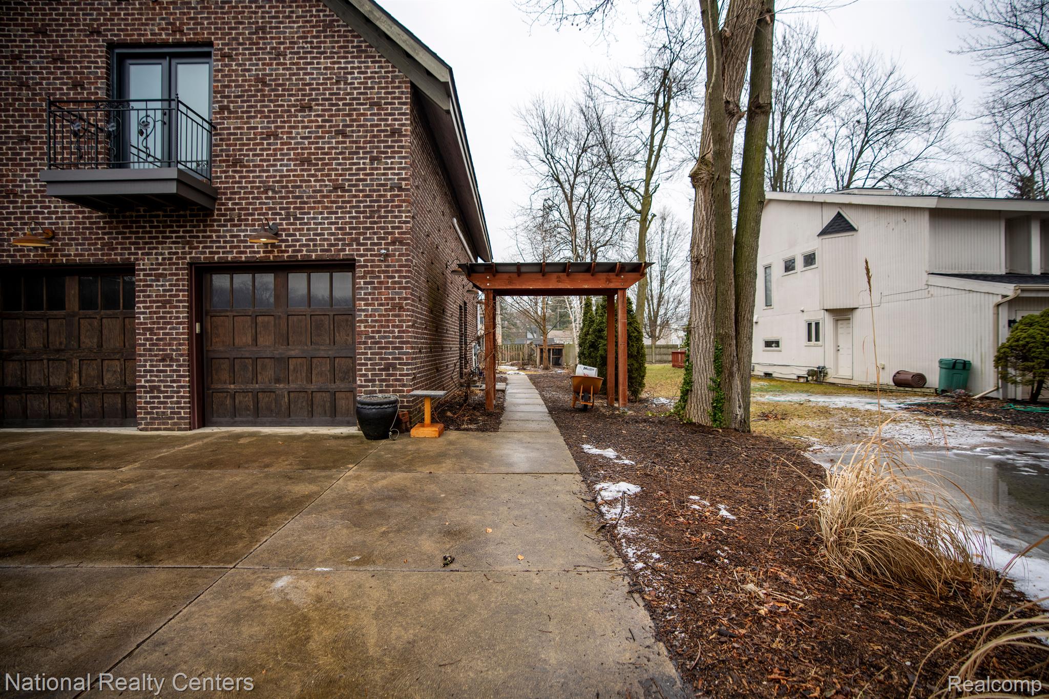 19460 Merriman Road Livonia, MI 48152 - Photo 42 of 48