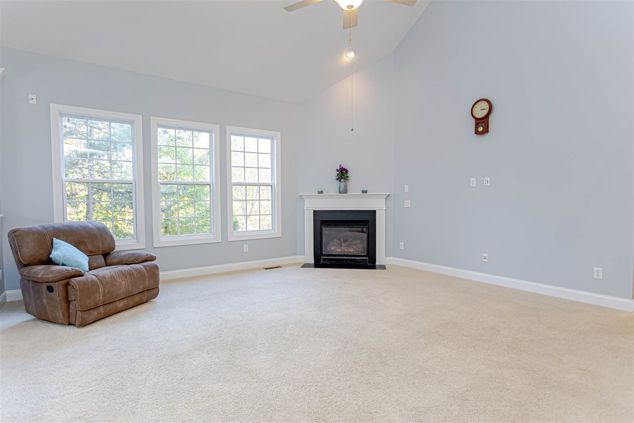 10141 Darling Street Raleigh, NC 27613 - Photo 13 of 30 Family Room