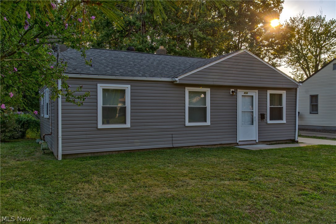 858 Quentin Road Eastlake, OH 44095 - Photo 25 of 28 Gallery Image 25