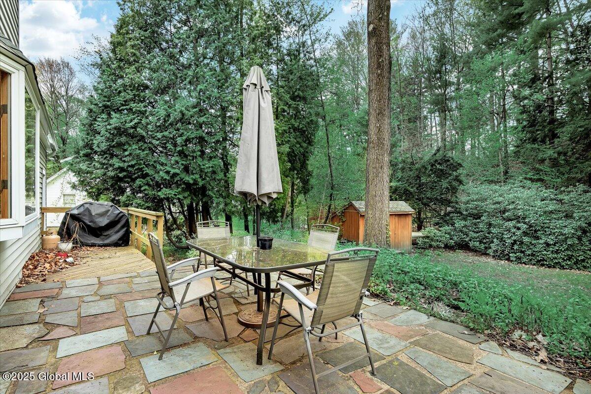 16 New Castle Road Halfmoon, NY 12065 - Photo 31 of 38 36-P1408281