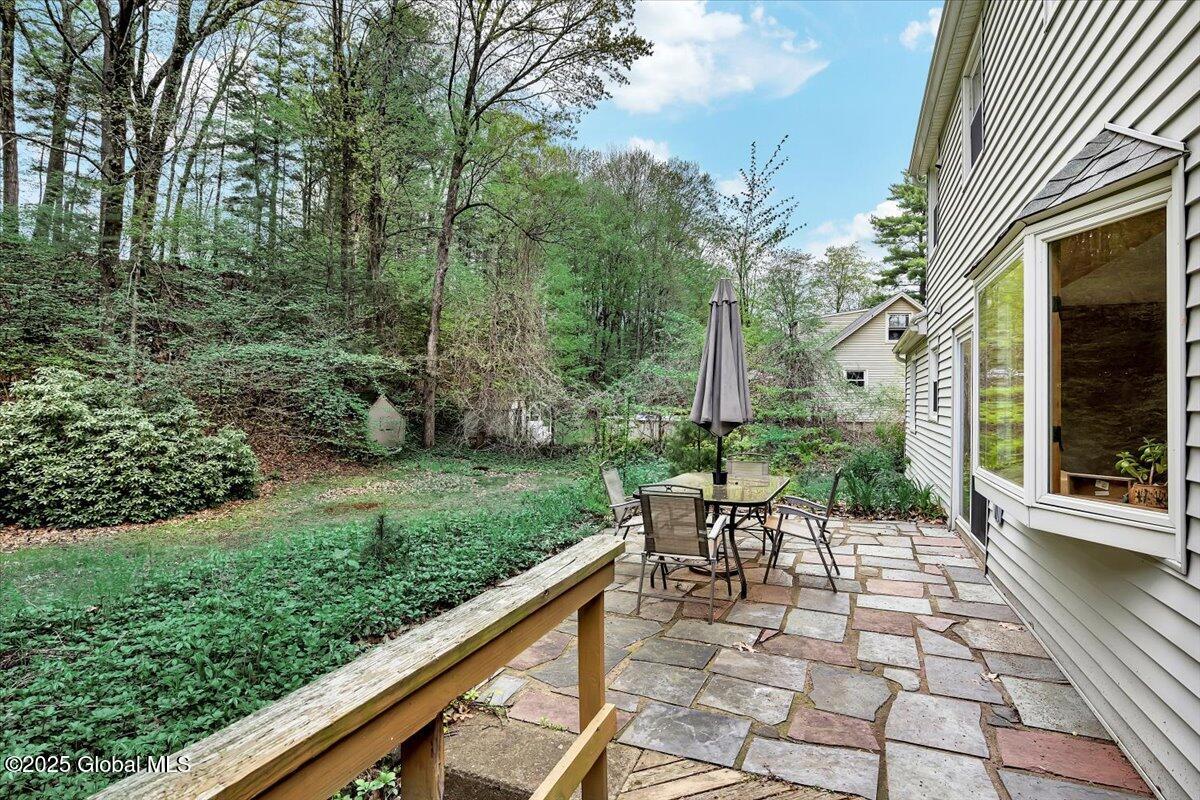 16 New Castle Road Halfmoon, NY 12065 - Photo 32 of 38 35-P1408286
