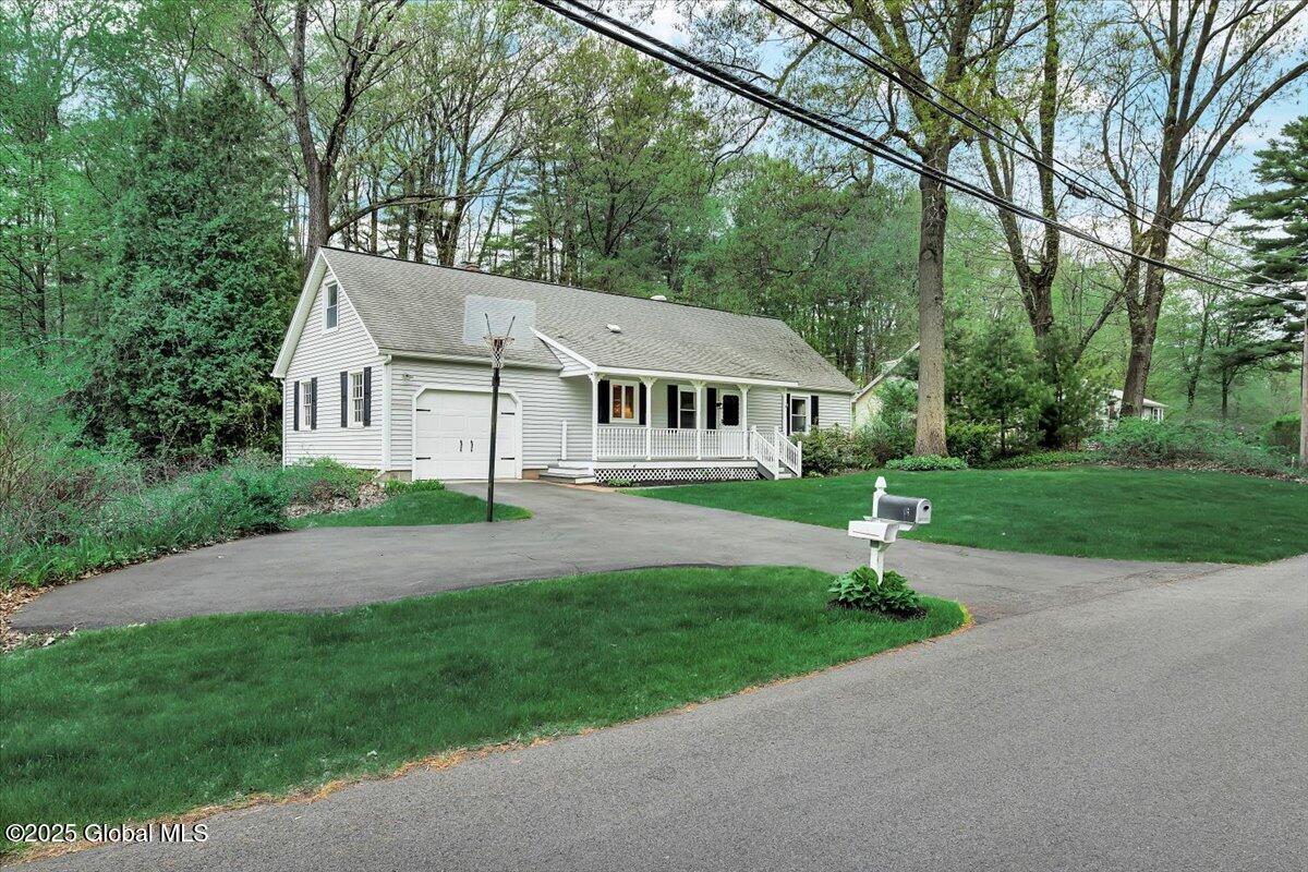 16 New Castle Road Halfmoon, NY 12065 - Photo 37 of 38 03-P1408231