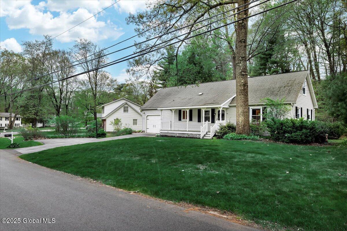 16 New Castle Road Halfmoon, NY 12065 - Photo 38 of 38 04-P1408241