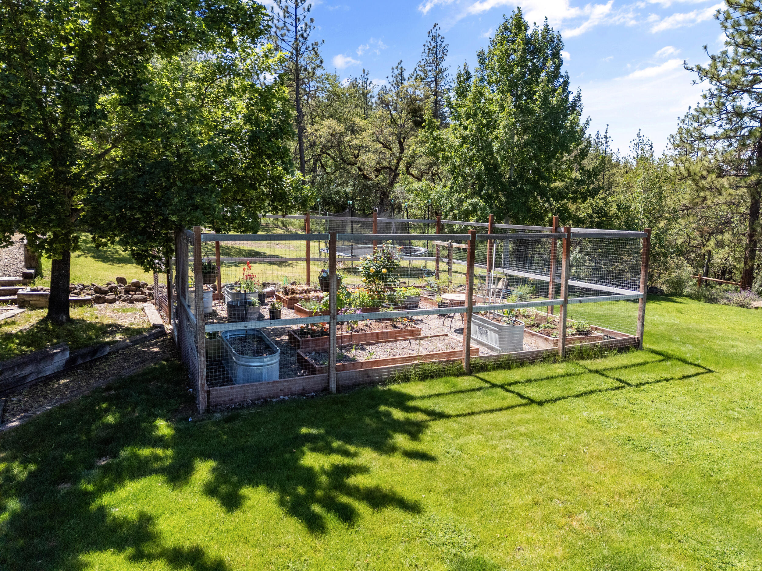 226 Entrada Drive Eagle Point, OR 97524 - Photo 35 of 62