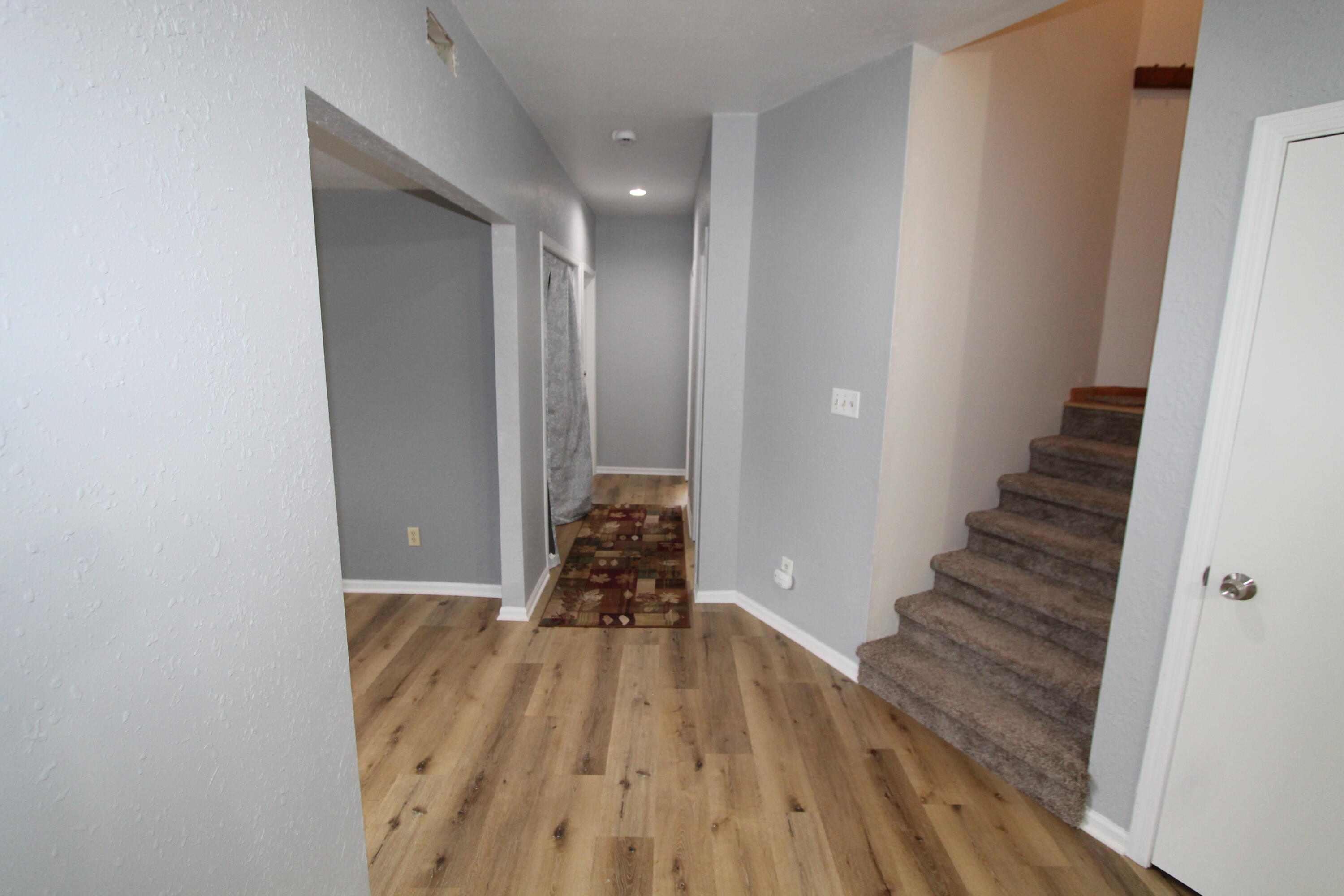 W5180 Jason Road La Grange, WI 53121 - Photo 16 of 28 Staircase