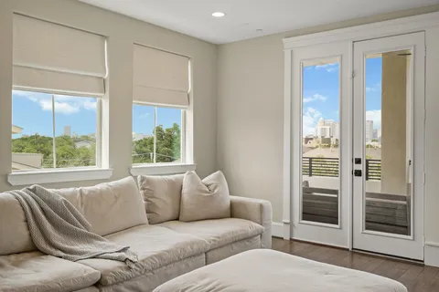 $599,000 | 1812 Rosedale Street, Unit A, Houston, TX 77004