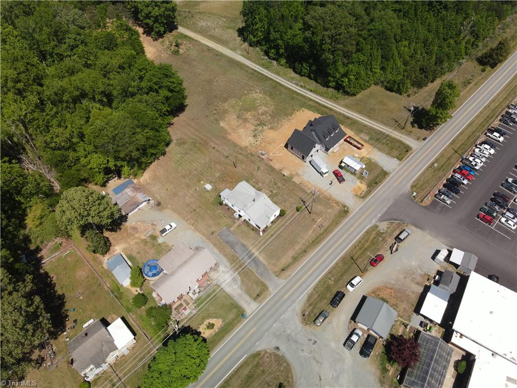 2221 Gerringer Mill Road Elon, NC 27244 - Photo 6 of 46 Gallery Image 6