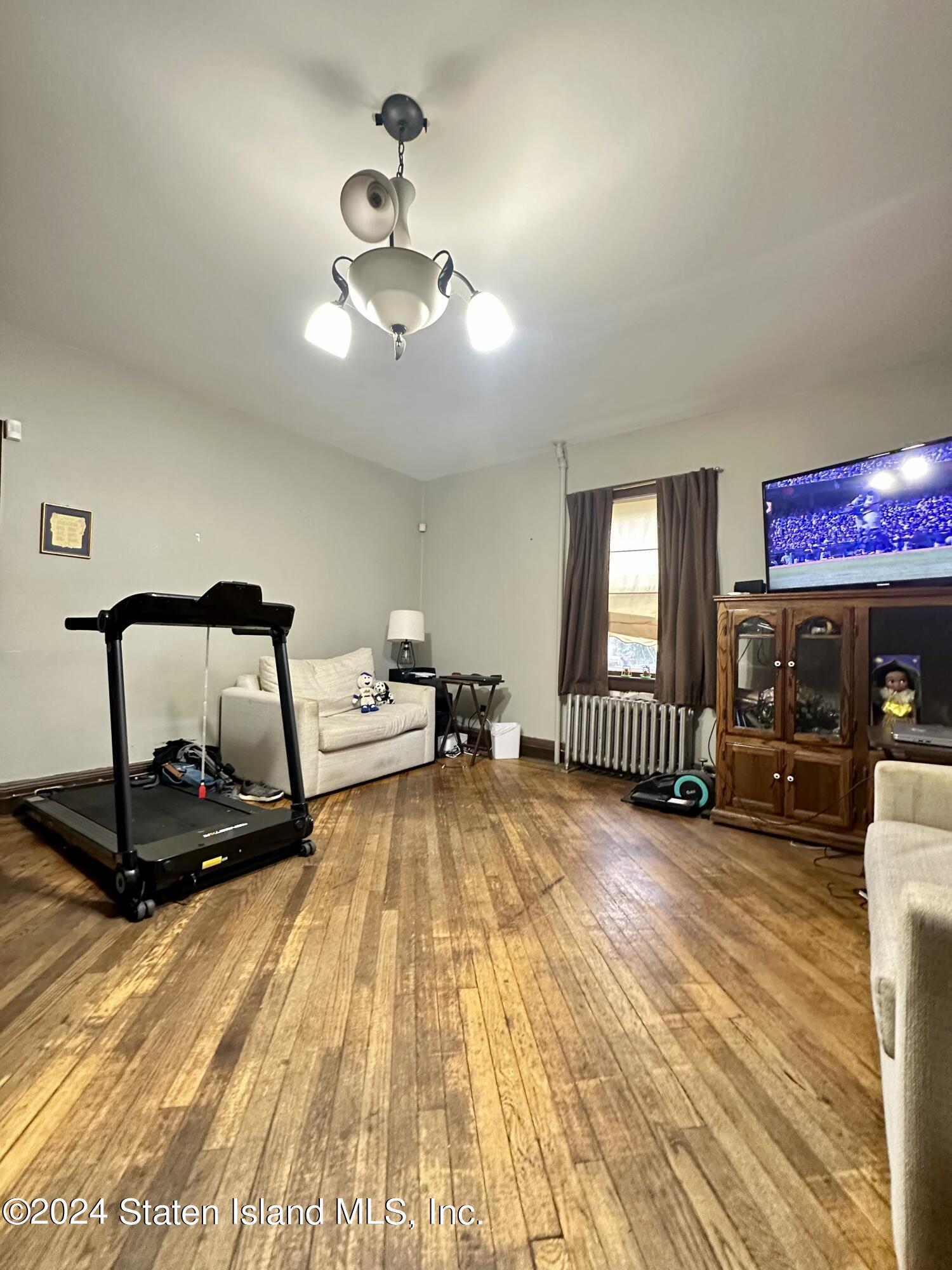 226 Harbor Road Staten Island, NY 10303 - Photo 6 of 20 226 Harbor Road