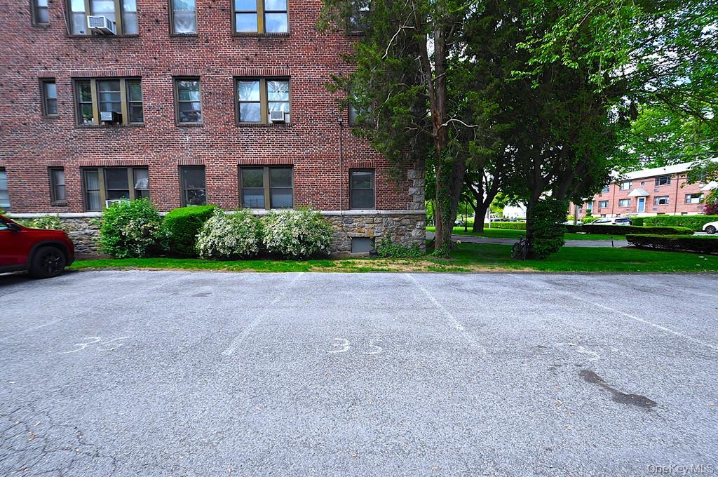 120 Stonelea Place, Unit 3M New Rochelle, NY 10801 - Photo 34 of 35