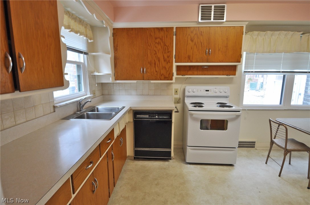 21358 Eaton Road Cleveland, OH 44126 - Photo 13 of 35 Gallery Image 13