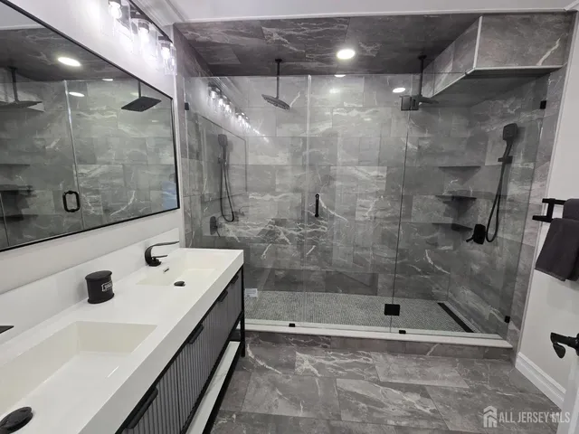 $529,900 | 14A Canterbury Drive, Monroe Township, NJ 08831