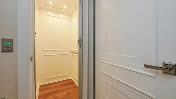 $4,950,000 | 110 South Swarthmore Avenue, Ventnor City, NJ 08406