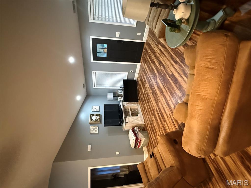 402 Garner Street Sikeston, MO 63801 - Photo 5 of 12