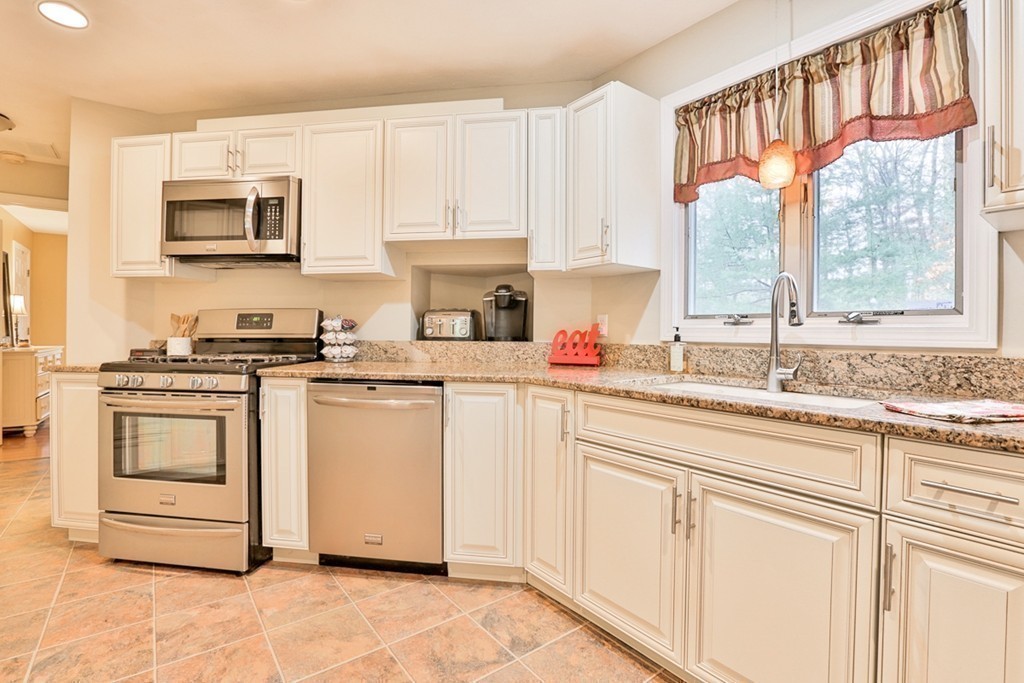 51 Southwick Road North Reading, MA 01864 - Photo 12 of 30 Gallery Image 12