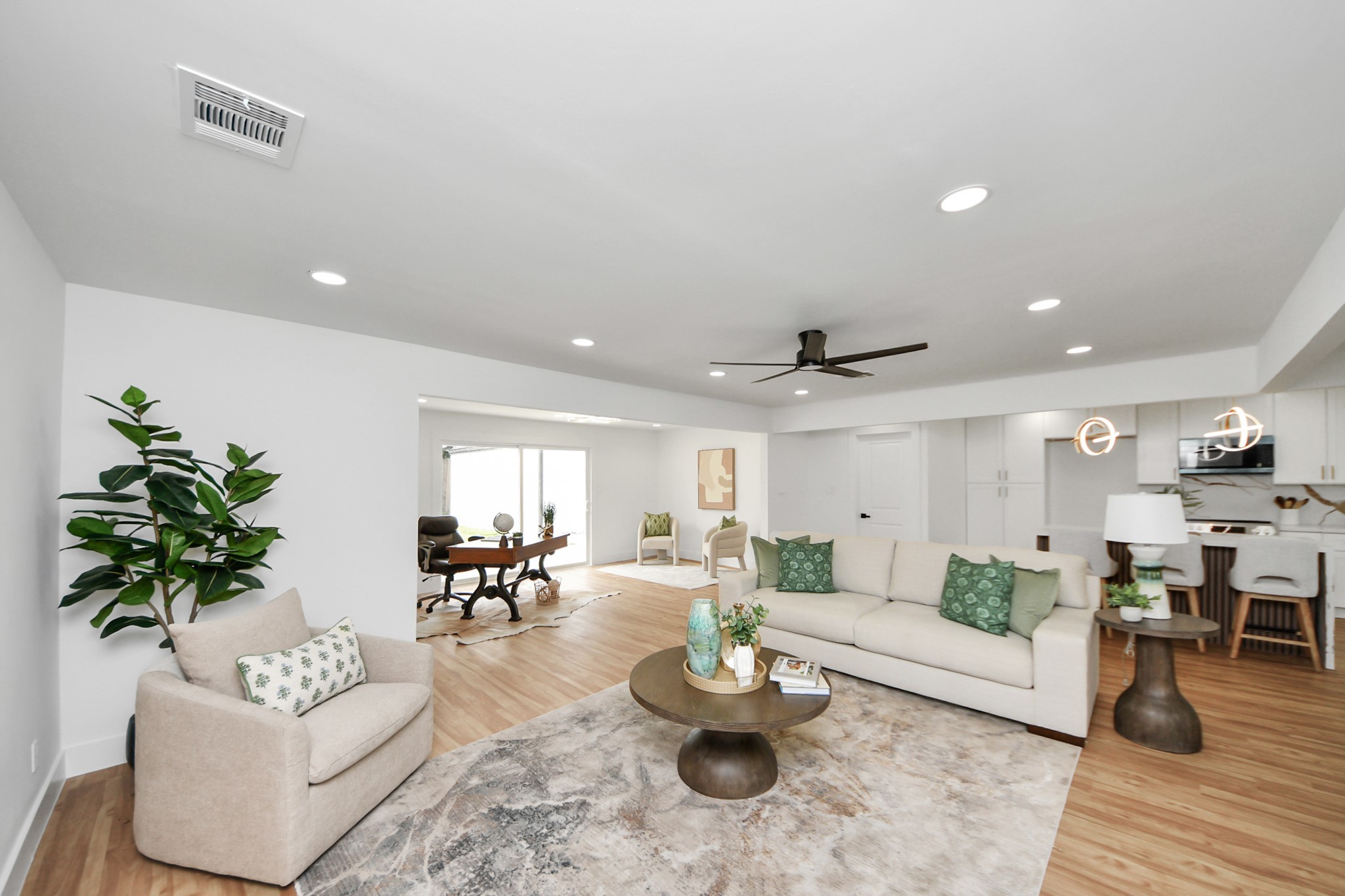 6249 Locke Lane Houston, TX 77057 - Photo 15 of 47