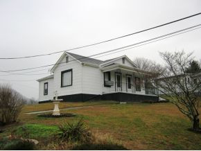 2304 Jayne Road Kingsport, TN 37660 - Photo 24 of 24 Photo 24