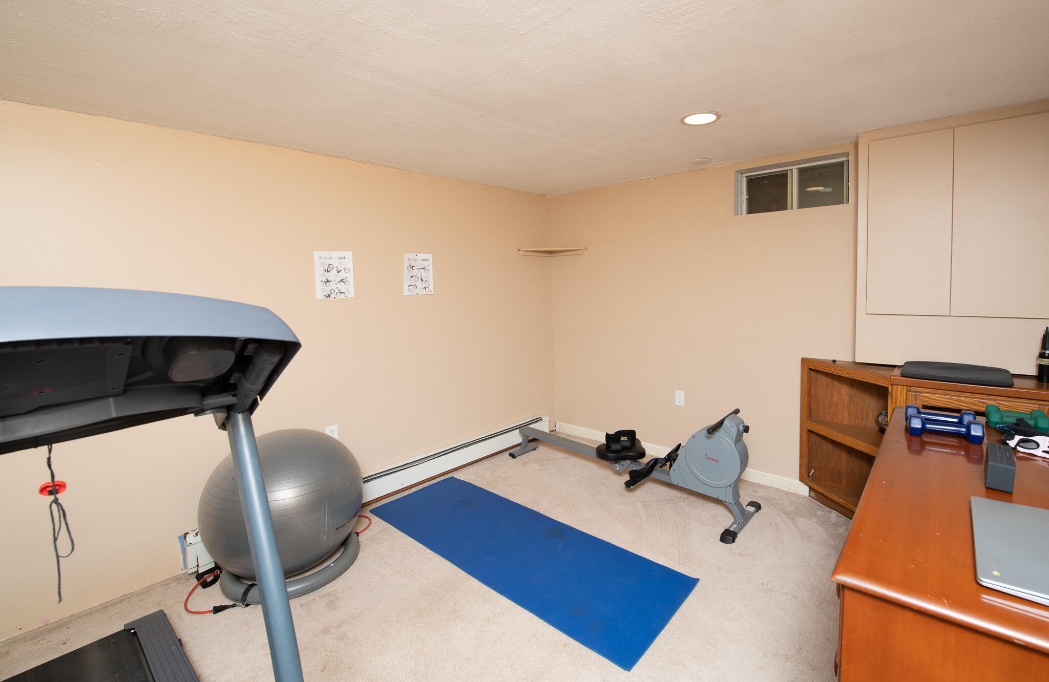 8 Yachtsman Circle Mashpee, MA 02649 - Photo 29 of 56 a room with gym equipment and wooden floor