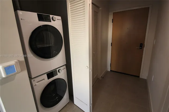 $5,475 | 698 Northeast 1st Avenue, Unit 2114, Miami, FL 33136