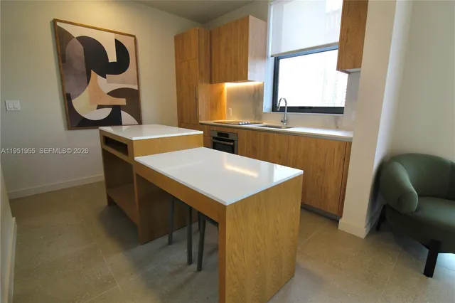 $5,475 | 698 Northeast 1st Avenue, Unit 2114, Miami, FL 33136