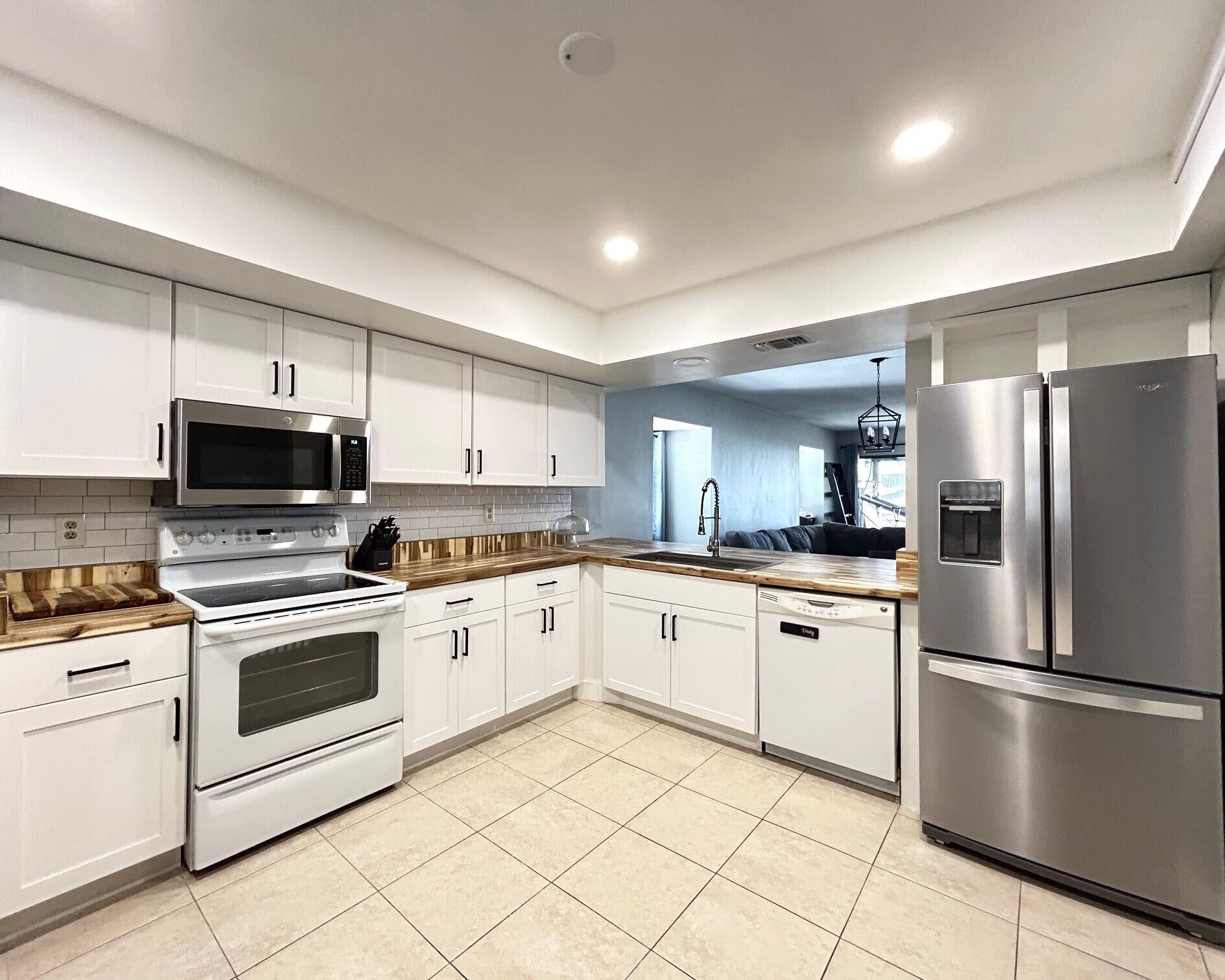 1811 Southwest Palm City Road, Unit A602 Stuart, FL 34994 - Photo 12 of 29 20