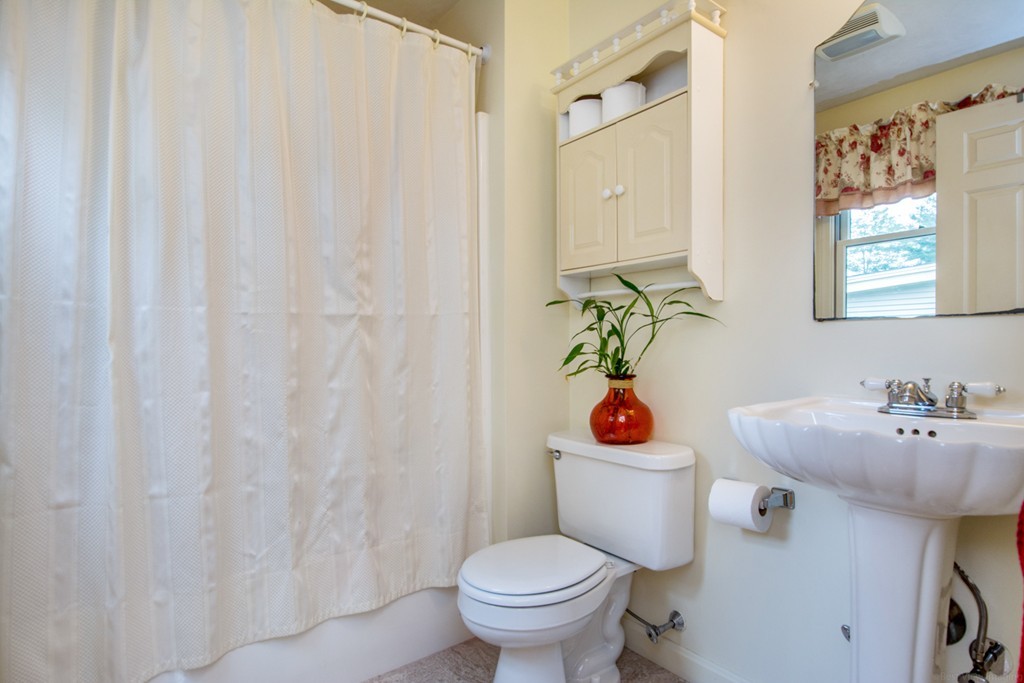 11 Riley Road Northborough, MA 01532 - Photo 18 of 30 Gallery Image 18