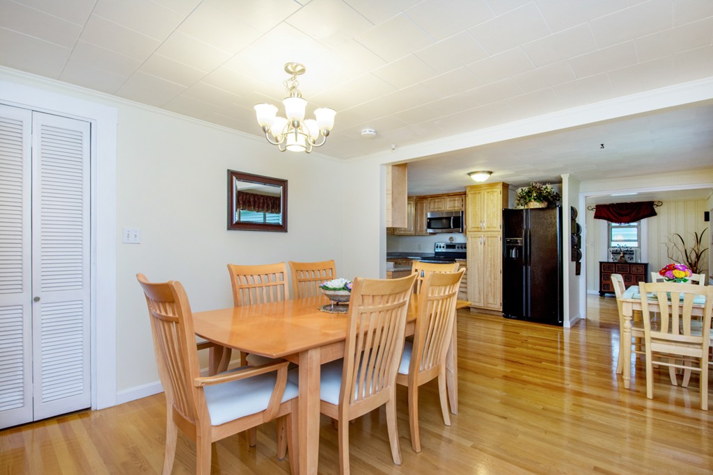 11 Riley Road Northborough, MA 01532 - Photo 5 of 30 Gallery Image 5